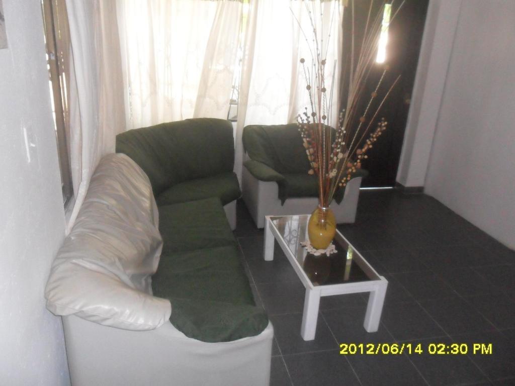 Sheylla's Place Hostal *