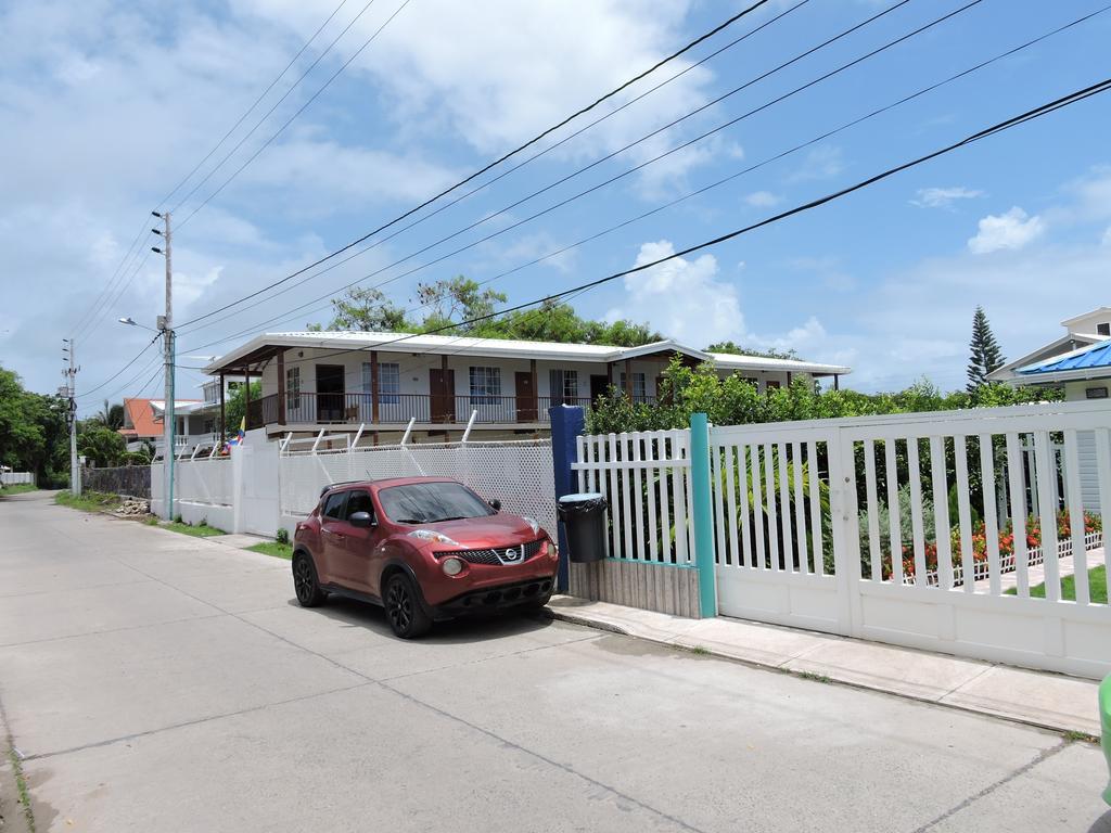 Big Mama's House Pensión San Andrés
