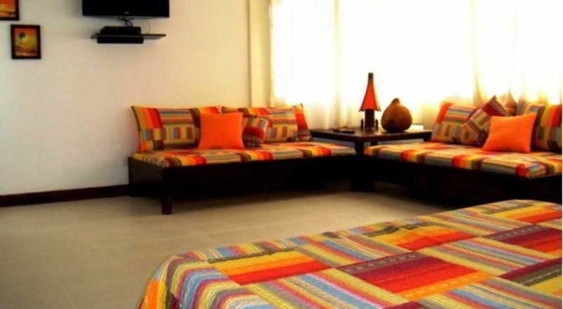 La De Lulu Hotel 2*