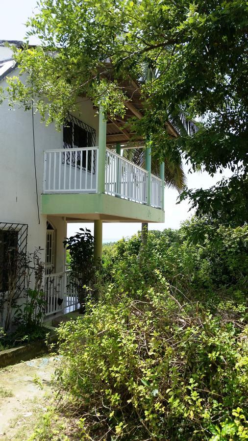 Orange Hill House *