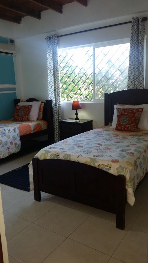 Orange Hill House Pensión San Andrés