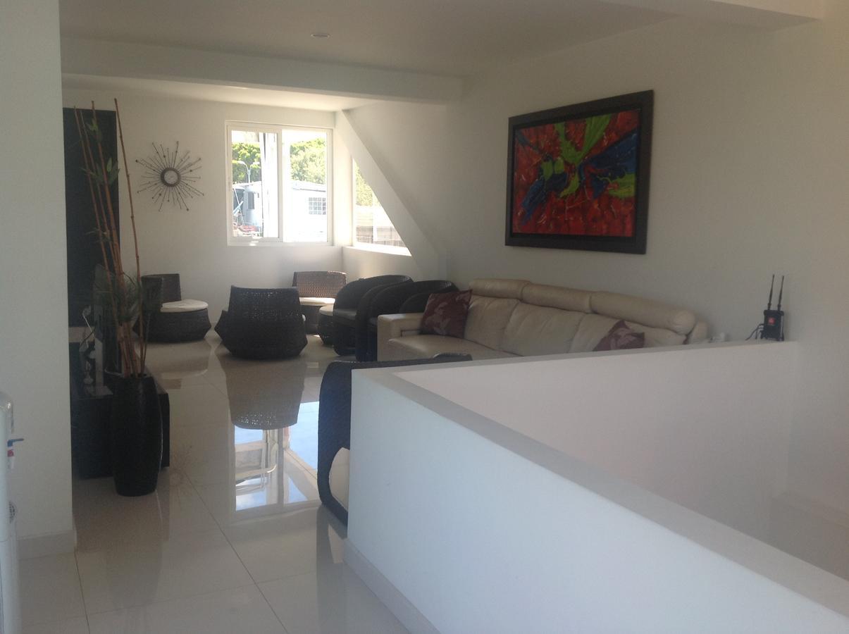 Lili House