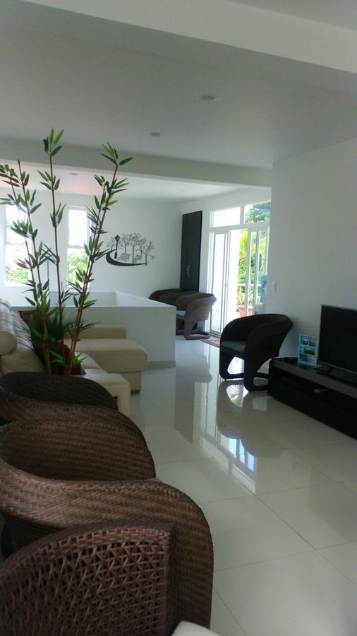 Lili House
