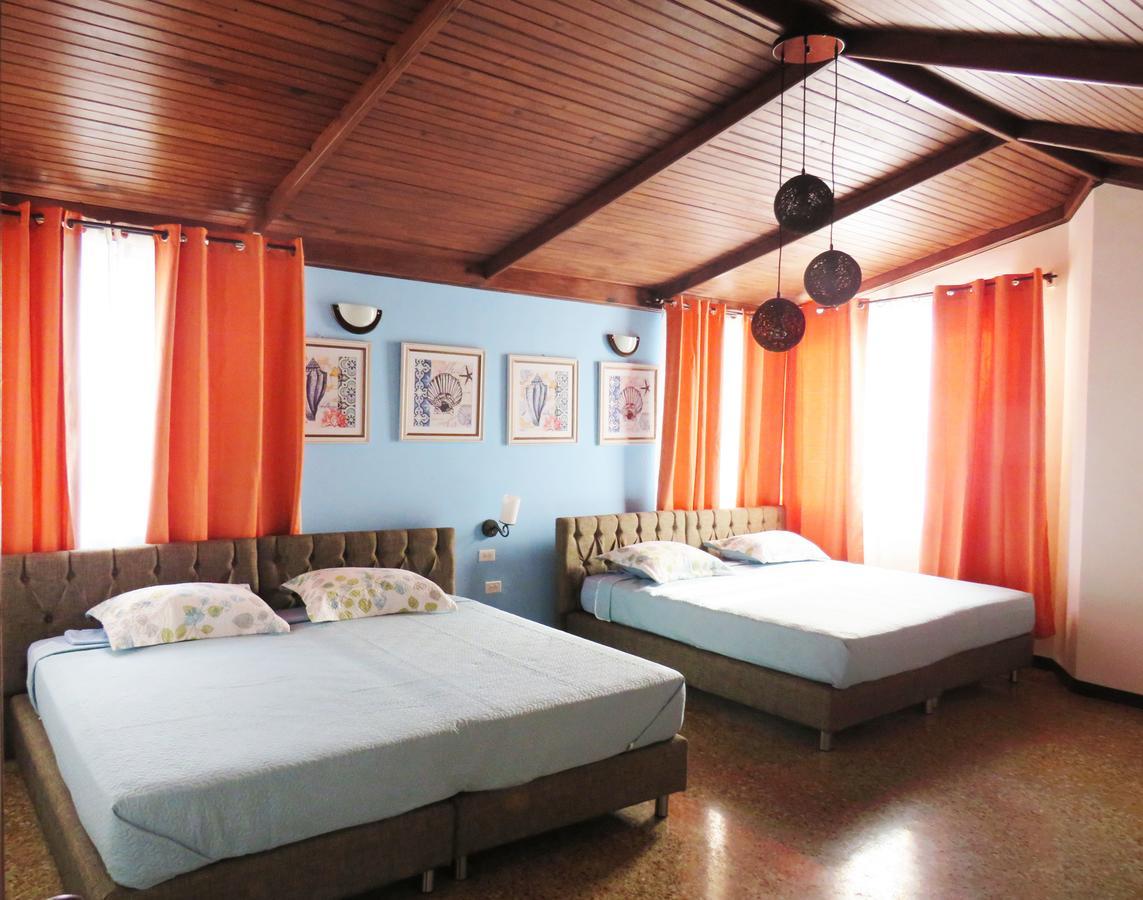 Real House * San Andrés