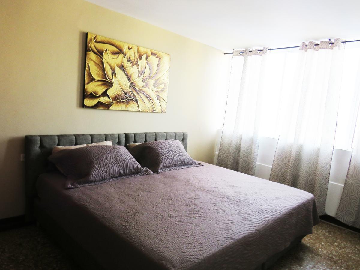 Real House * San Andrés