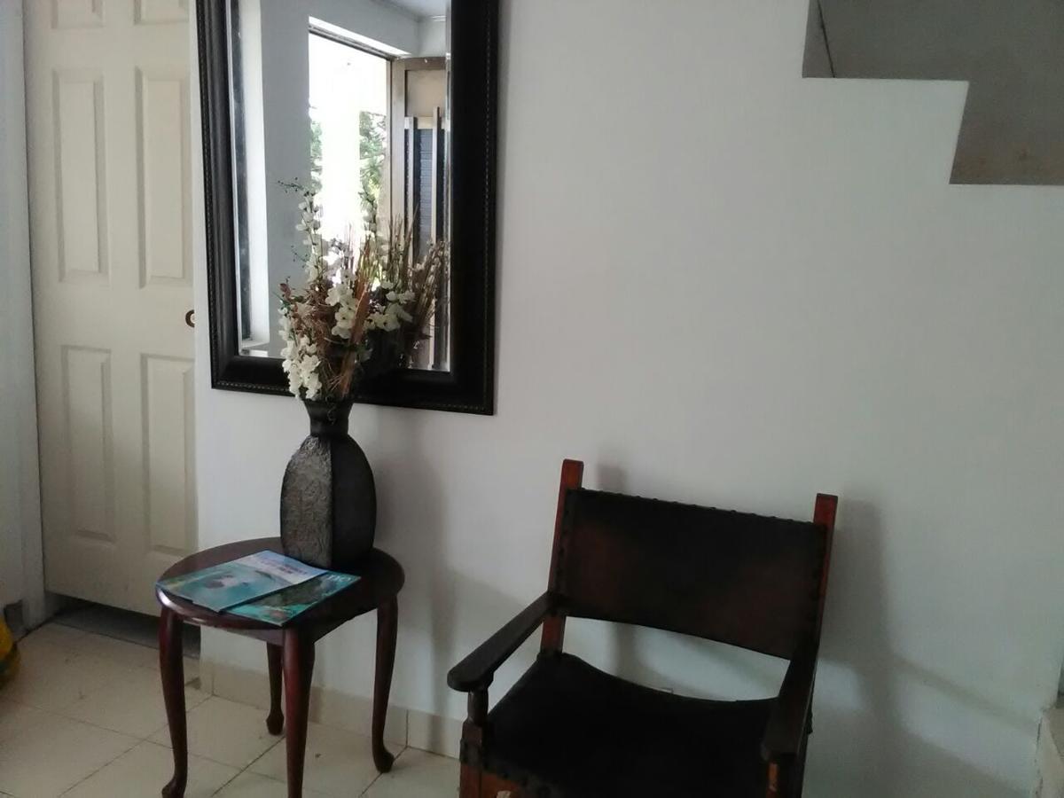 Casa De Polita Pensión *