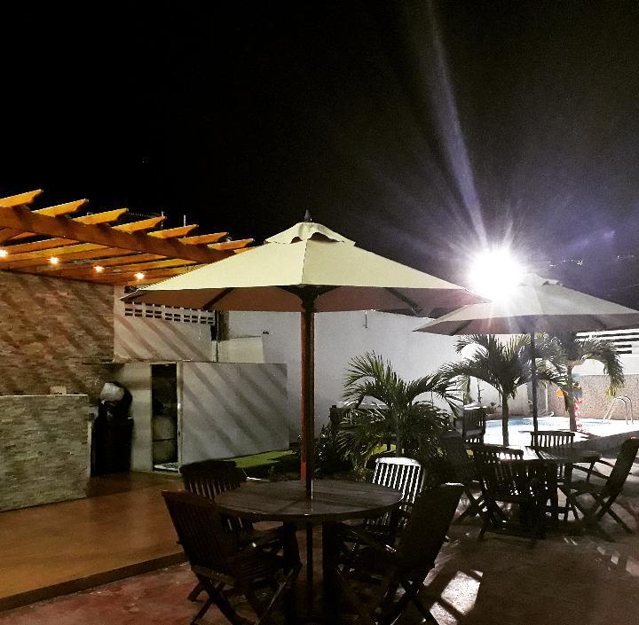 Isla Tropical Inn