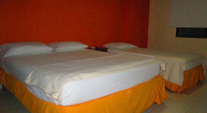 Portobelo Boulevard Hotel 3*