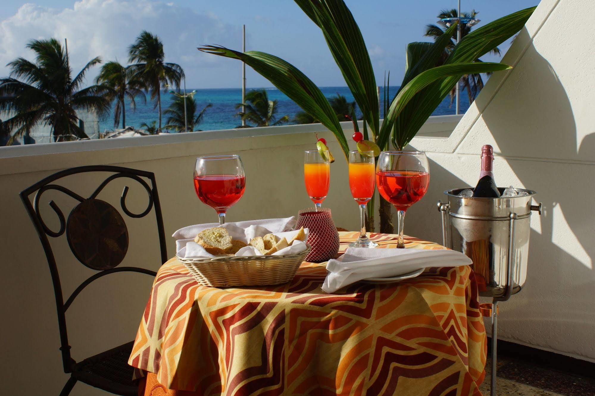 Portobelo Convention Center 3*