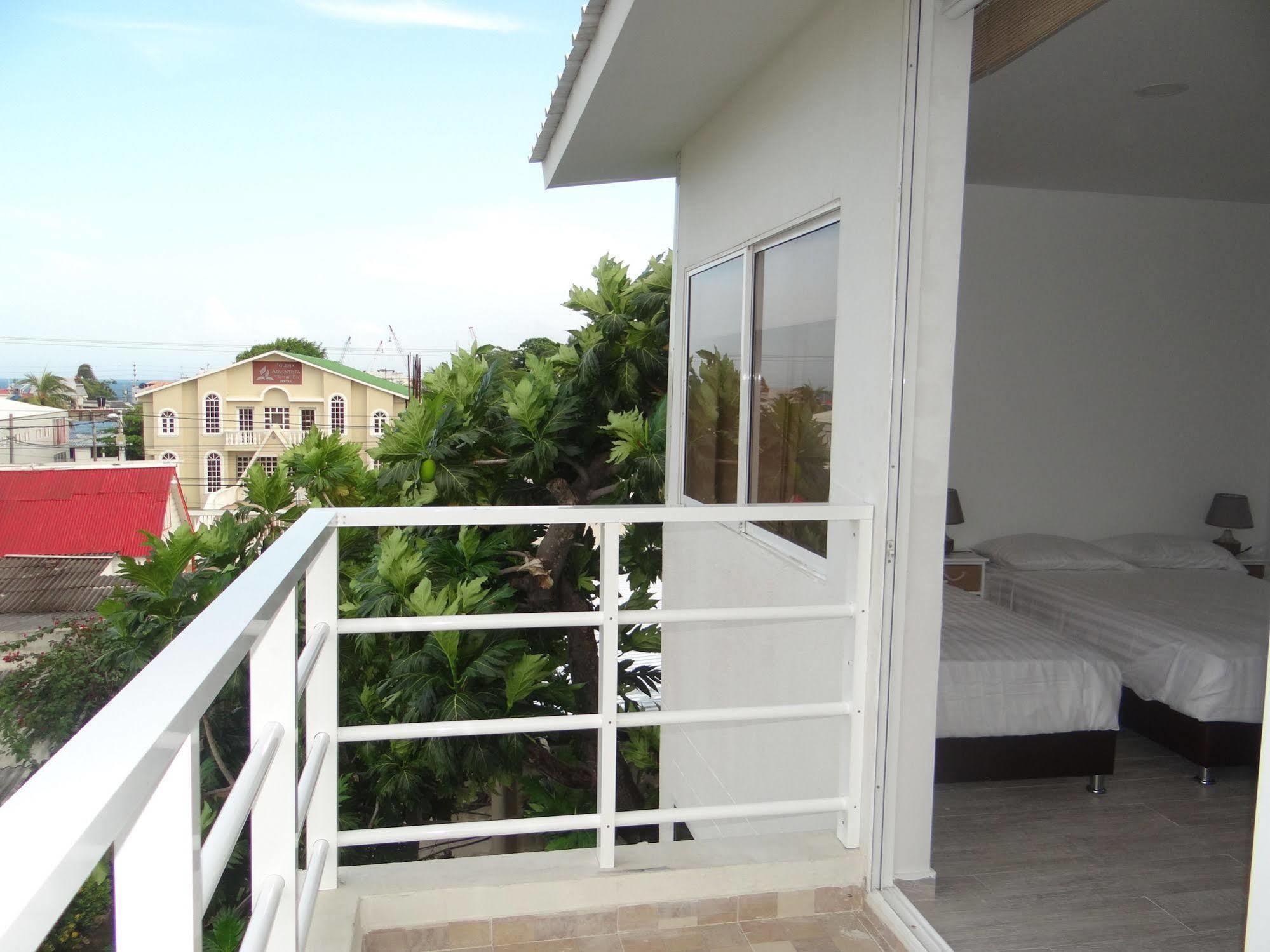 Summer House San Andrés