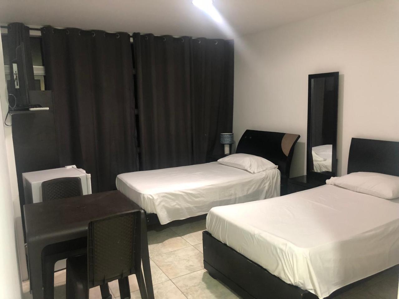 Hotel Hostal Central Beach 2*