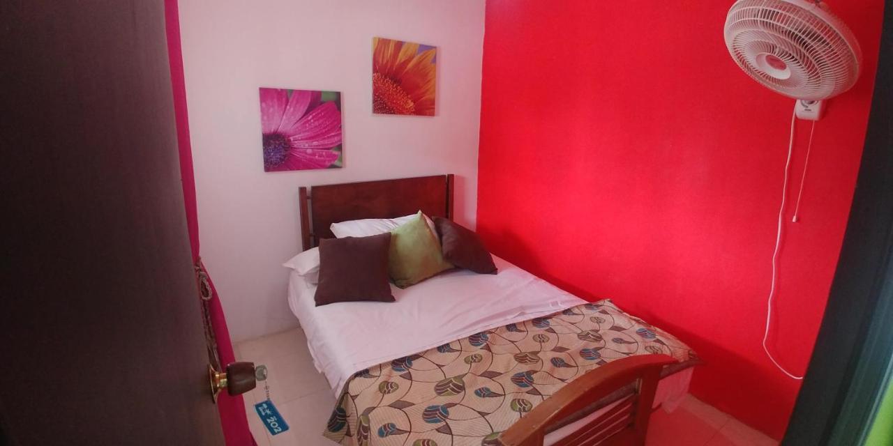 Harold's Place Apartment *