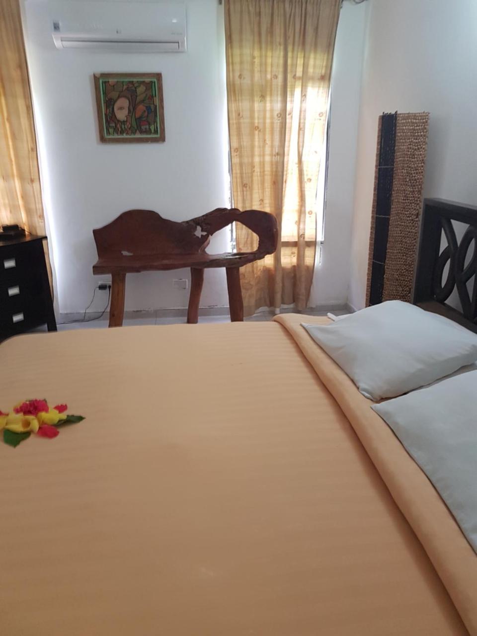Hotel Playa Tranquilo And Dive Shop