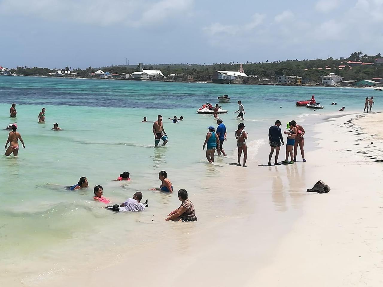 Rocky Cay Guest house