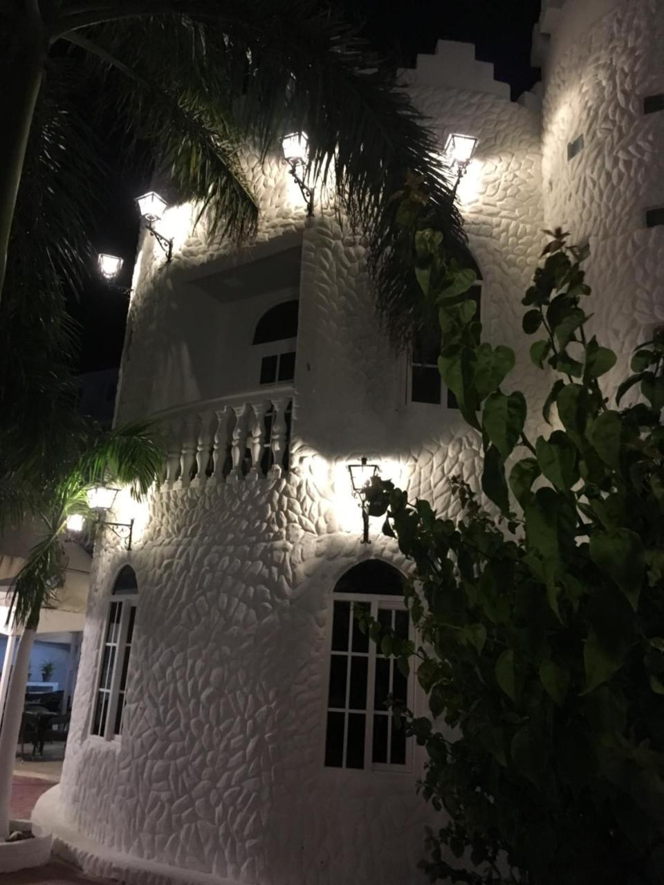 Le Castel Blanc Boutique