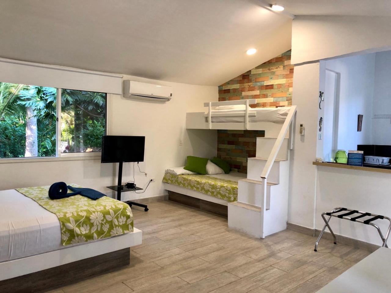Casa De Flores Tropical San Andrés