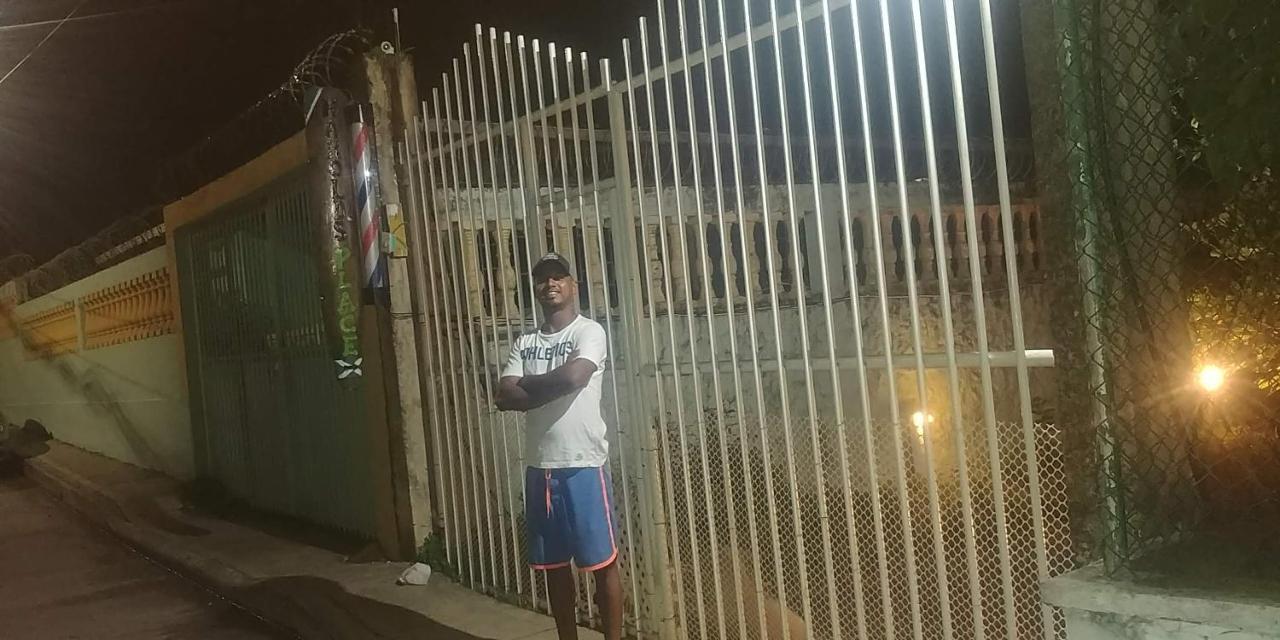 Harold's Place *