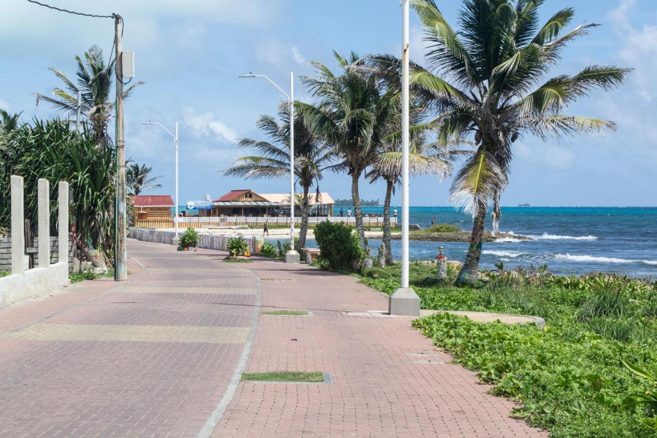 Hostal Ohana Lodging