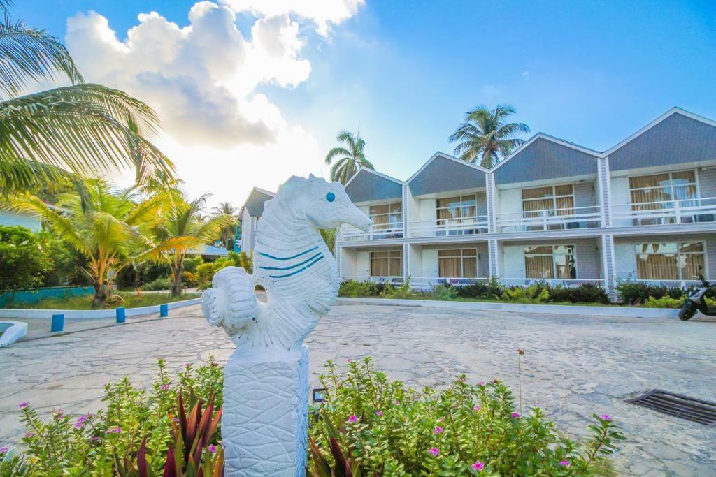 On Vacation Sea Horse 3*