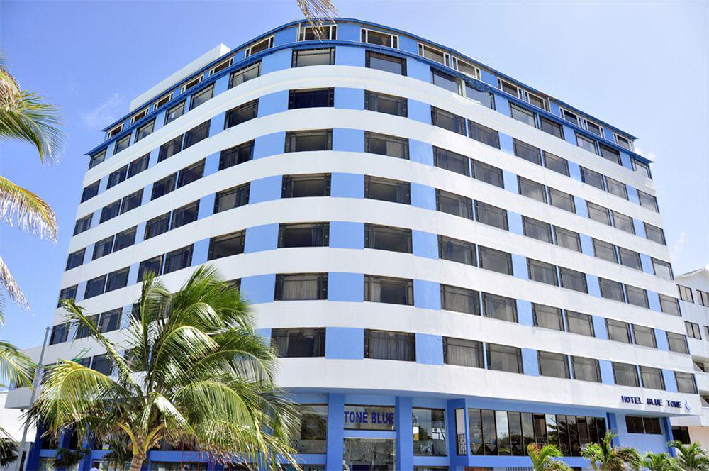 On Vacation Blue Tone Hotel