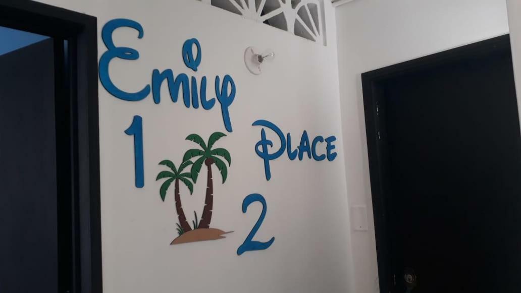 Inn Emily Place 1 Y 2