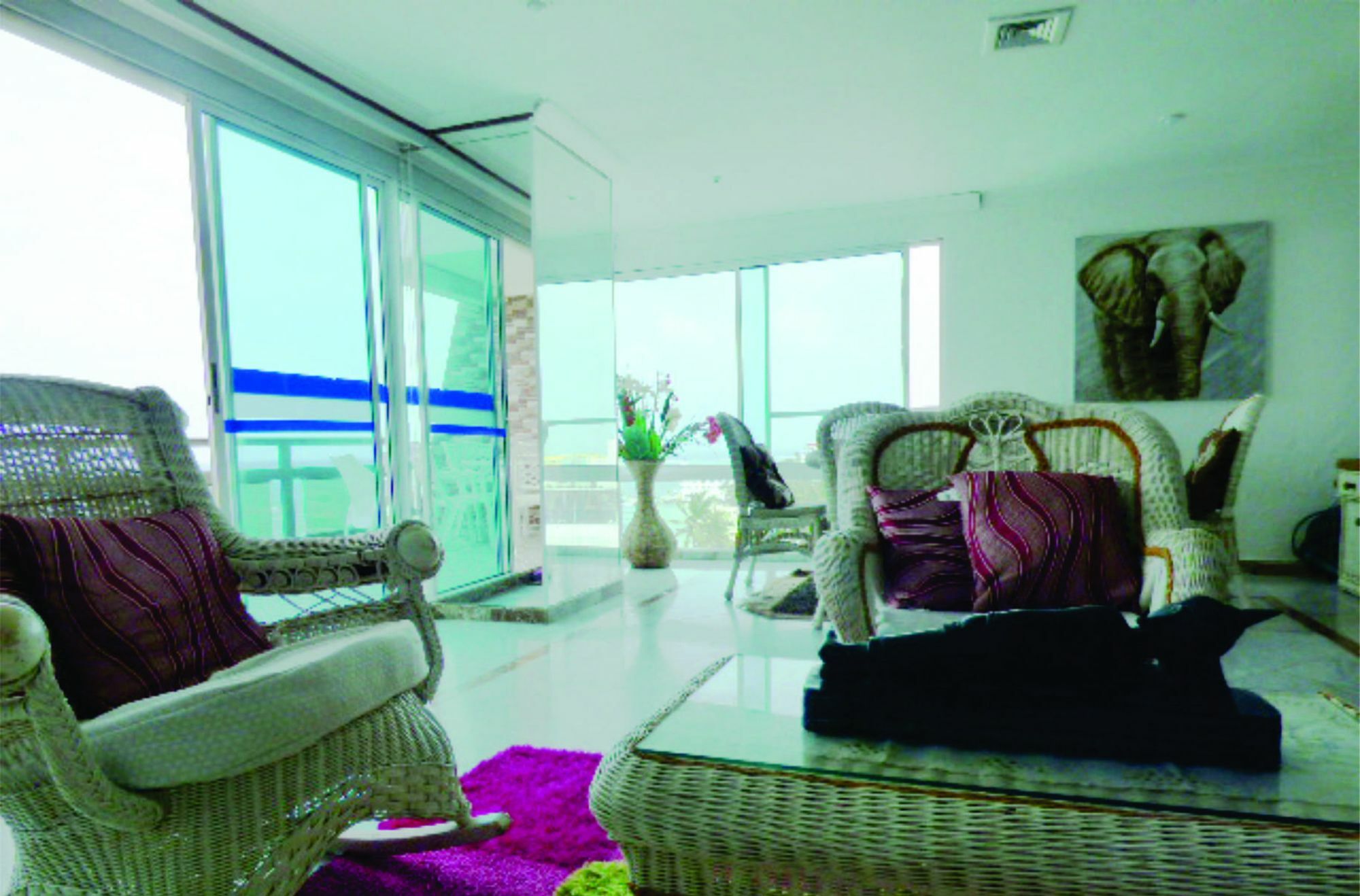 Kristhal Plaza Apartamento *