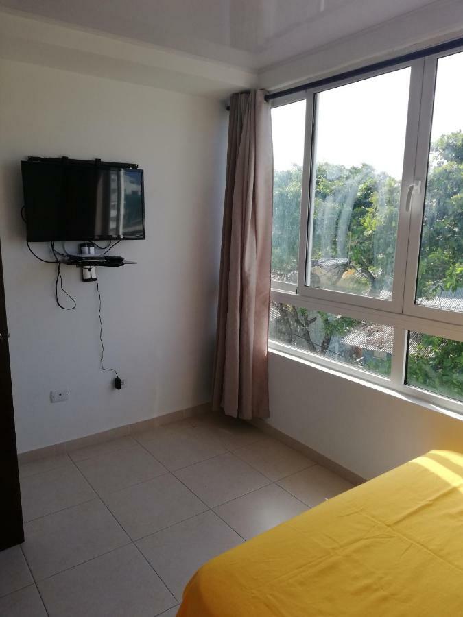 Mauro's Apartahotel