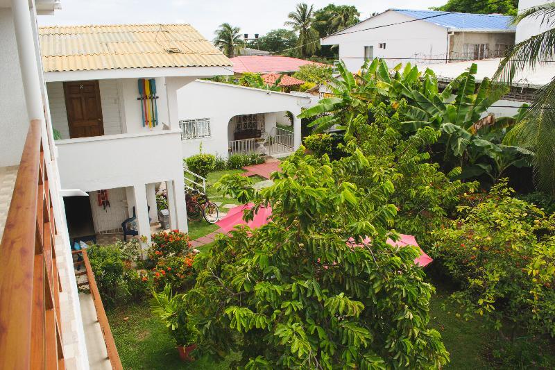 Inn Yard 3*