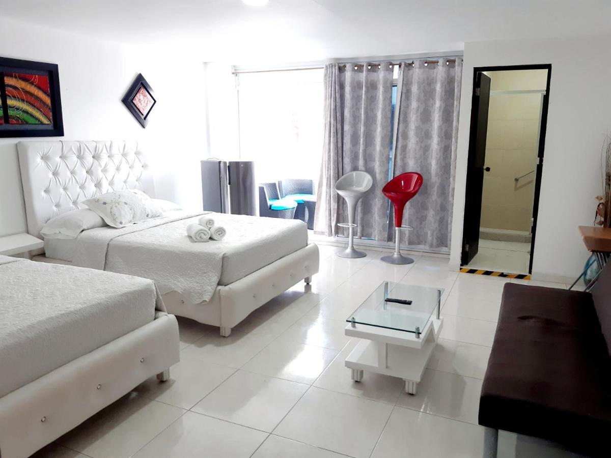 Hotel Blue Emerald