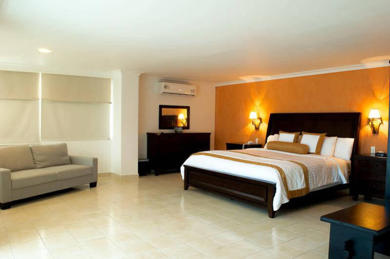 Hotel Sol Caribe Sea Flower 3*