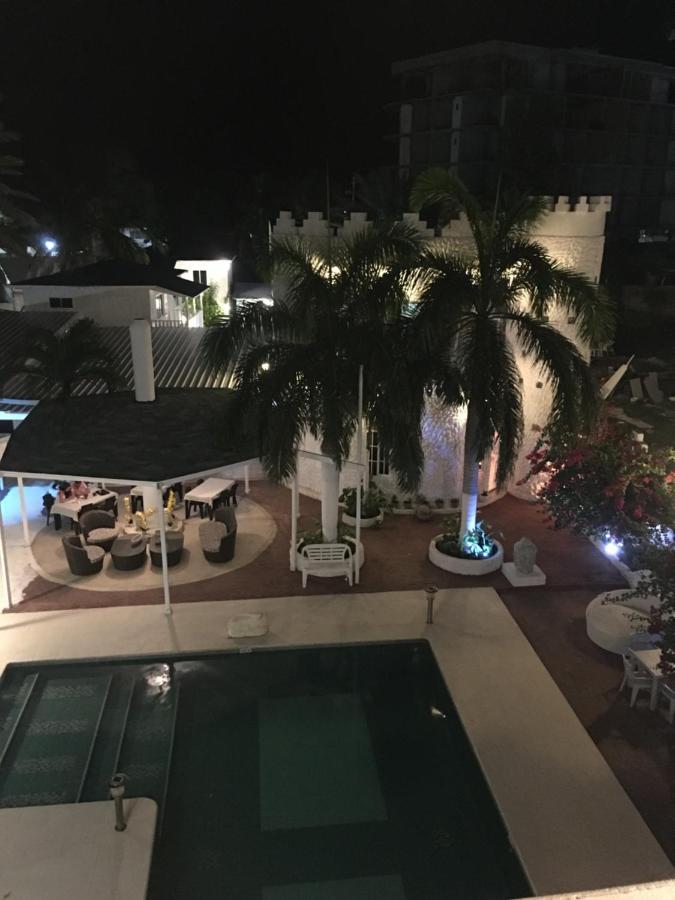 Le Castel Blanc Boutique 4*