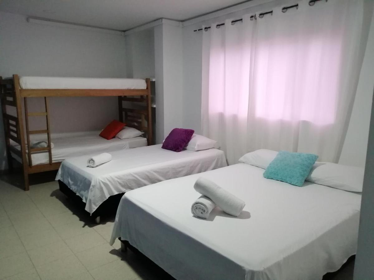 Aptos Majos Centro Apartment *