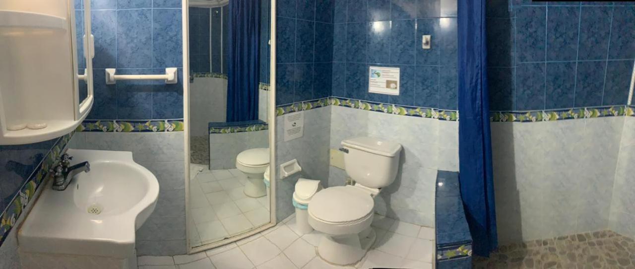 Cocos Place 2*