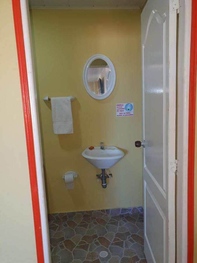 Victoria's Gennie Bay Village Guest house
